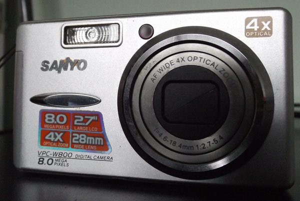 Sanyo VPC-W800 camera